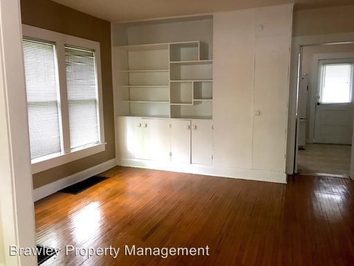Foto del edificio - 712 E Cottage Grove Ave