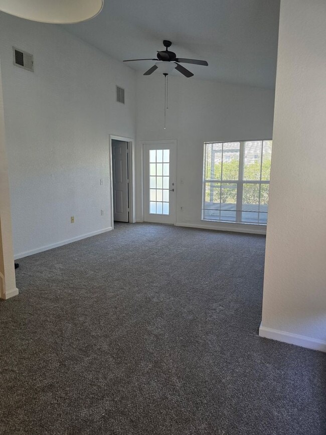 Building Photo - Townhomes at Wexford