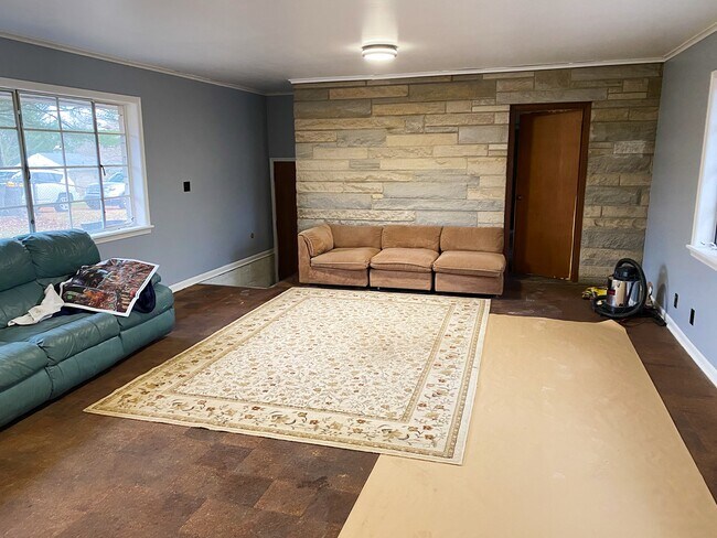 Fotografía del edificio - 2000 E Atwater Ave