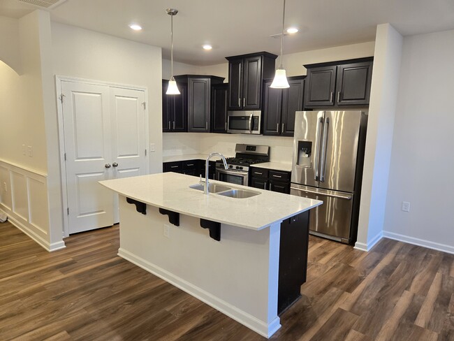 Kitchen - 6190 Beale Loop