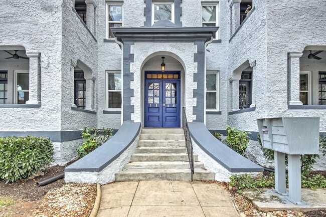 Foto del edificio - 1115 Ponce De Leon Ave NE