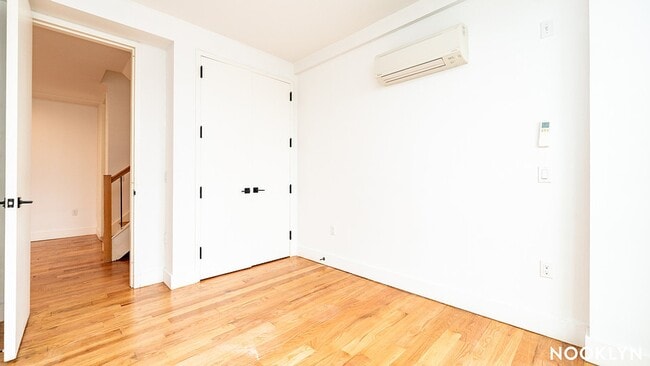 Foto del edificio - 19 E 31st St