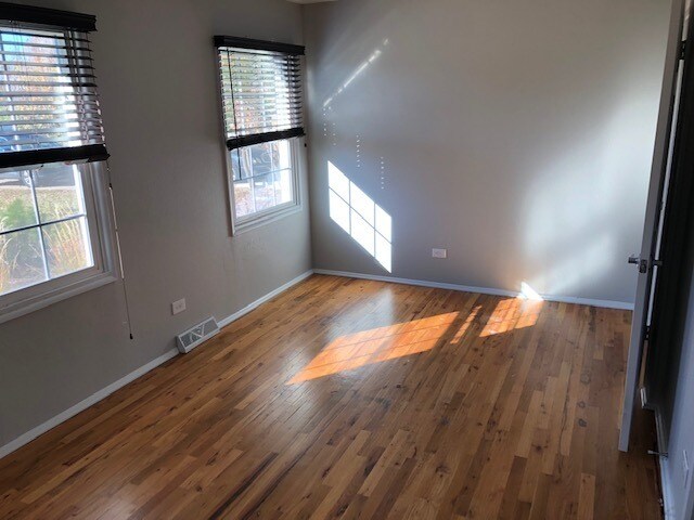 Foto del edificio - Gorgeous 3-Bedroom Home in Denver with High Curbside Appeal - AVAILABLE JUNE 1st!!