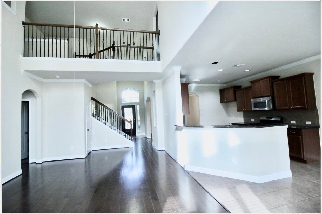 Building Photo - 158 Black Swan Pl