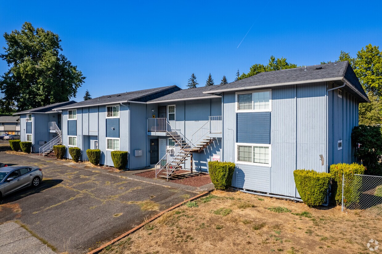 Primary Photo - 10900-10920 NE 6th St