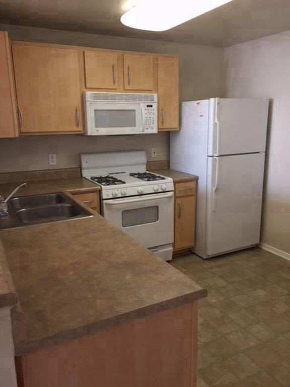 Primary Photo - 1688 Tonini Dr