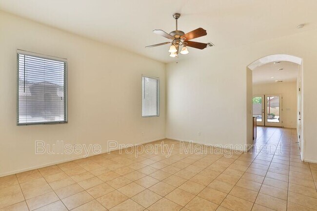 Foto del edificio - 11547 E Sylvan Ave