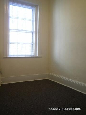 Primary Photo - 24 Phillips St