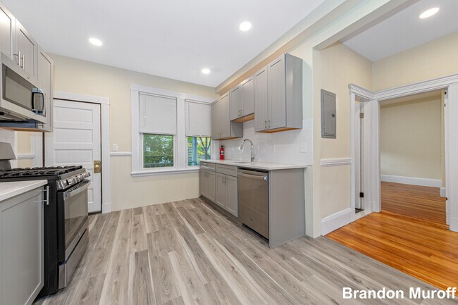 Foto del edificio - 44 Brackett St