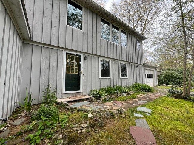Building Photo - 57 Walton Rd