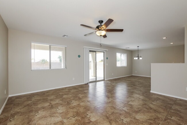 Building Photo - 11963 W Dos Rios Dr