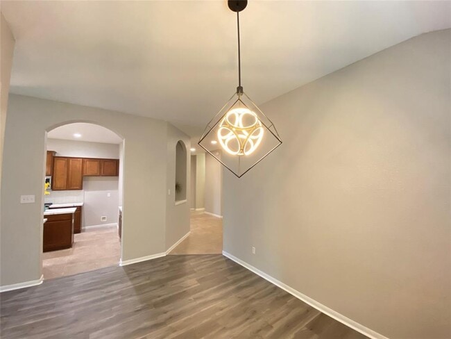 Building Photo - 7522 Crescent Lake Ct