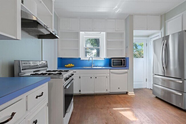 Foto del edificio - 1110 E Live Oak St