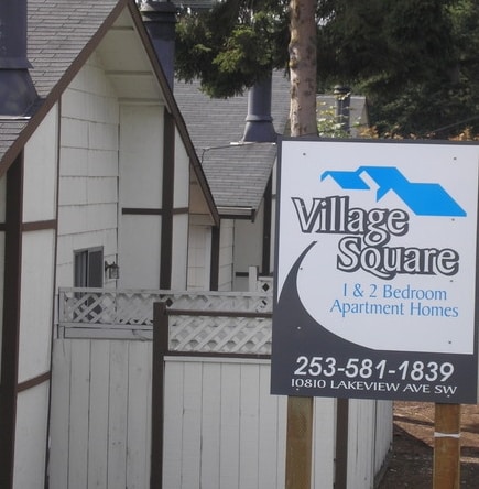 Primary Photo - Village Square