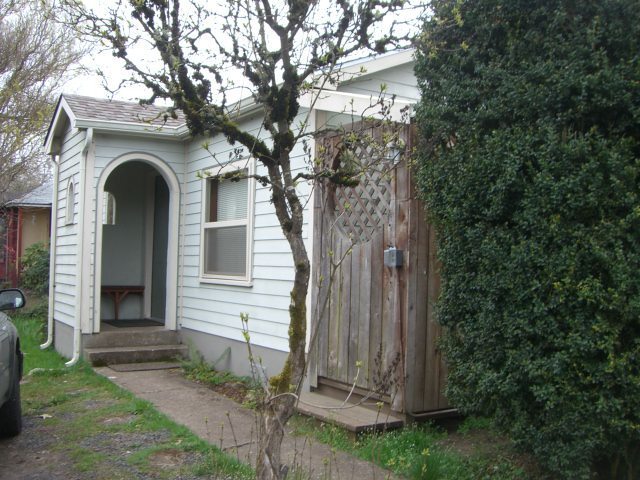 Primary Photo - Friendly Area Duplex