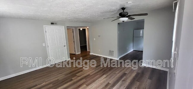 Building Photo - 3479 S Waynesville Rd