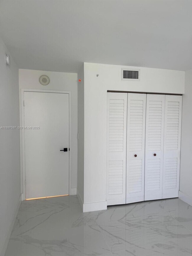 Foto del edificio - 800 N Miami Ave