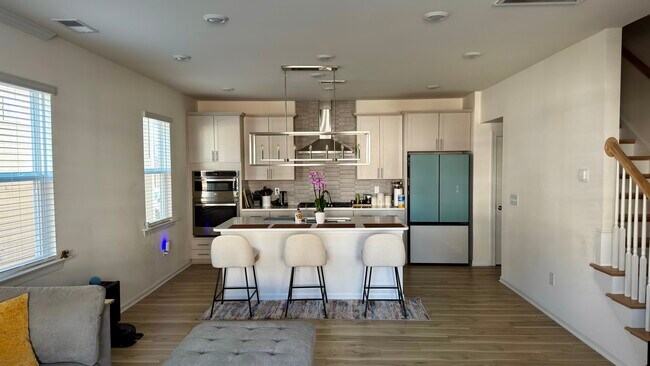 Foto del edificio - 806 Courting St