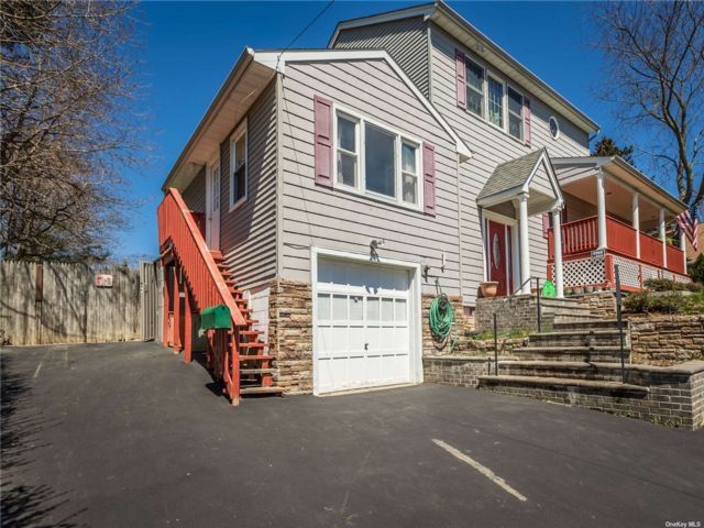 Primary Photo - 45 Valley Rd