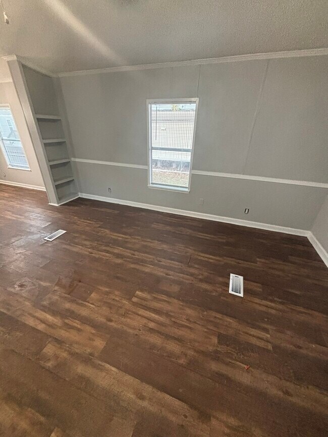 Building Photo - Triangle Mobile Home Park