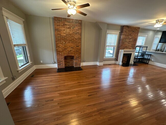 Foto del edificio - 1555 Hunter Ave