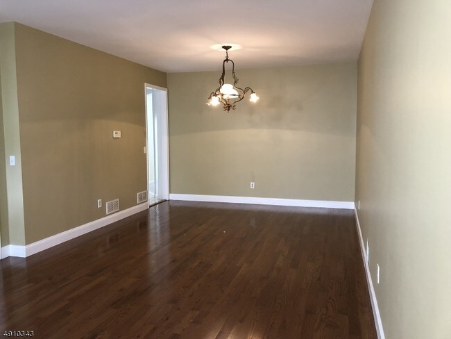 Building Photo - 3 O'Connor Cir