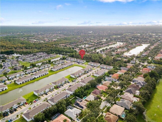 Foto del edificio - 15245 Wildflower Cir