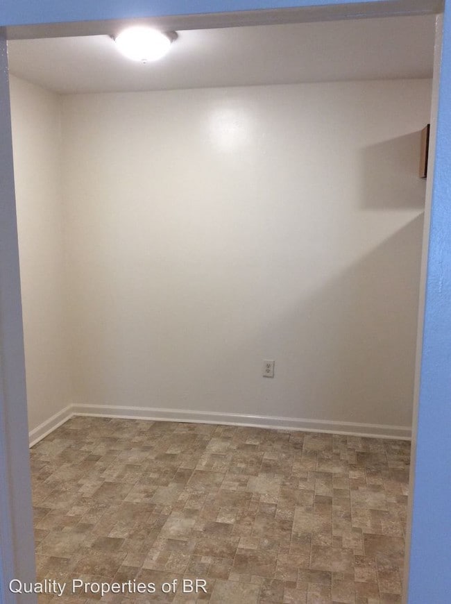 Building Photo - 2215 Gardere Ln
