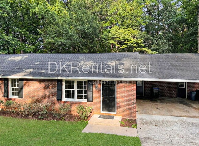 Photo - 1580 Bainbridge Lane House
