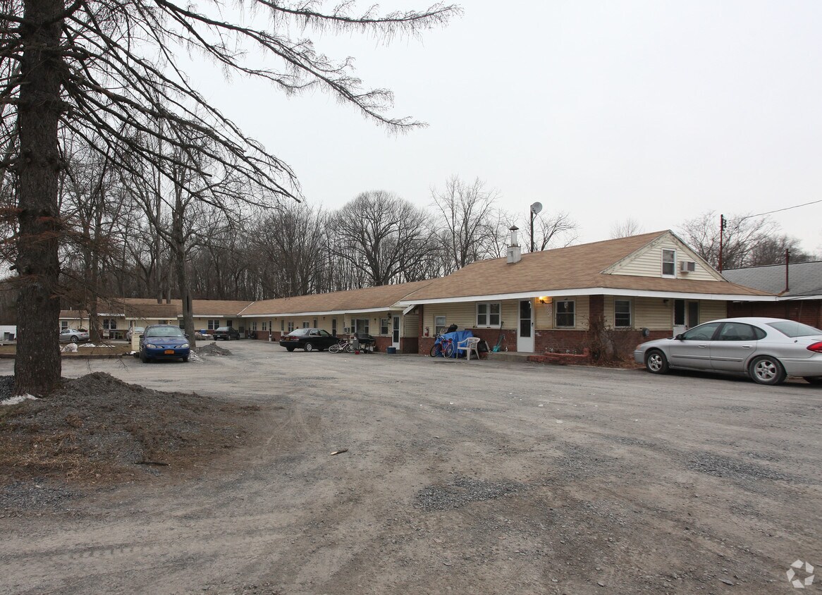 Building Photo - 1773-1775 Ulster Ave