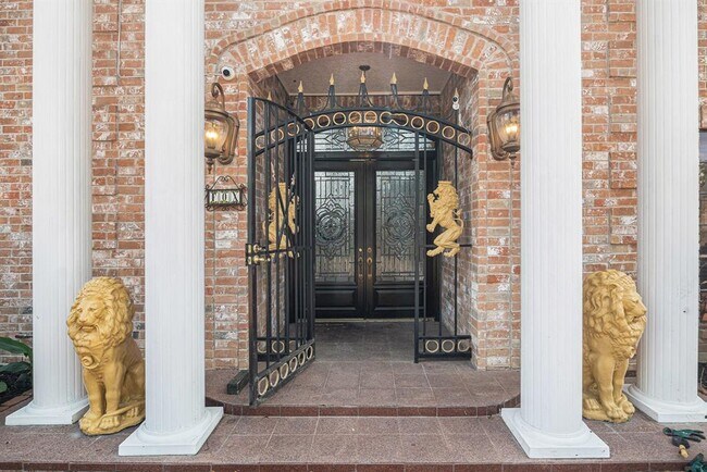Foto del edificio - 7415 Naremore Dr