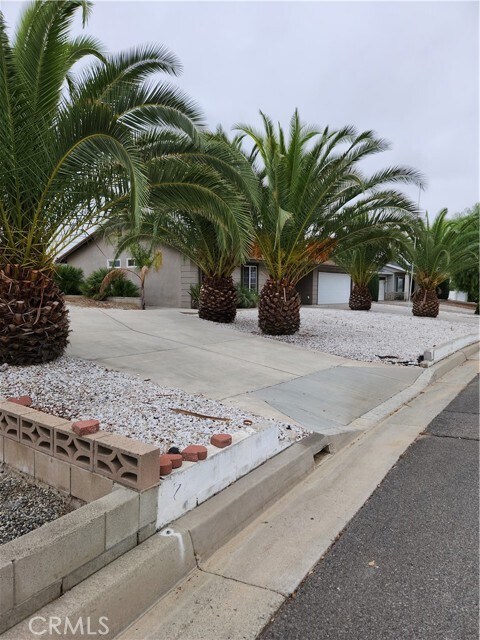 Foto del edificio - 29056 Bradley Rd