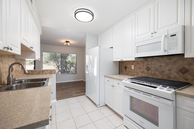 Building Photo - Price Reduced to $2,995 - Gorgeous updated...