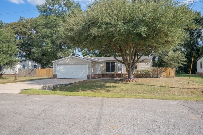 Building Photo - 16263 Kanani Ct