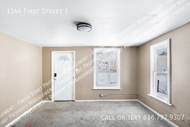 Building Photo - 1144 First St