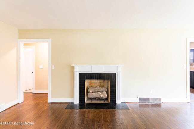 Foto del edificio - 2512 Gardiner Ln
