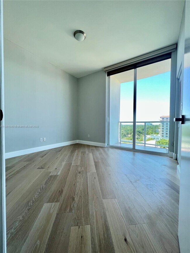 Foto del edificio - 2525 SW 3rd Ave