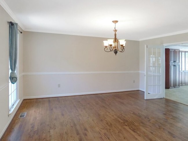Building Photo - 14285 Meadow Creek Ln