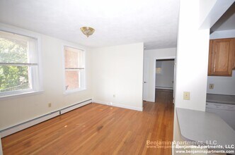 Building Photo - 312 Tappan St