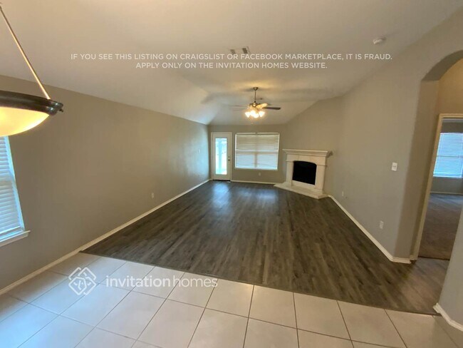 Foto del edificio - 2533 Weatherford Heights Dr