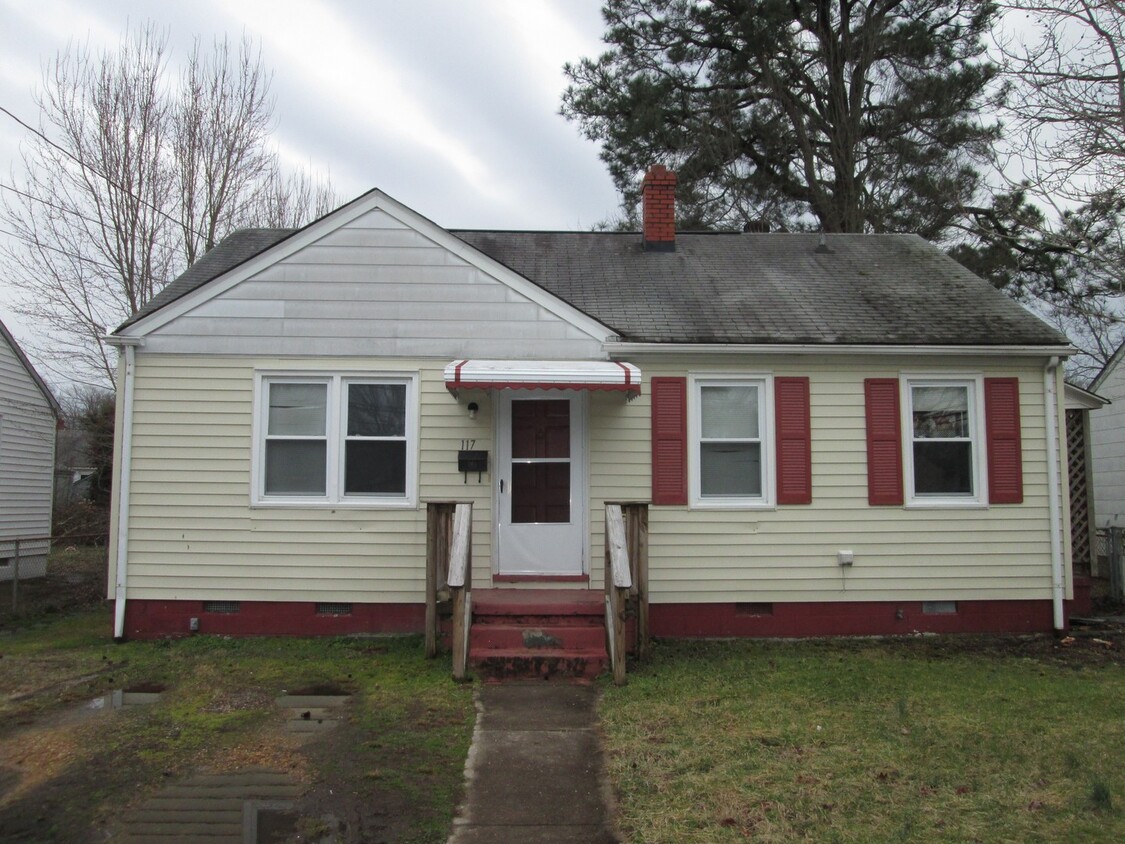 Foto principal - Three bedroom Highland Springs home. Avail...