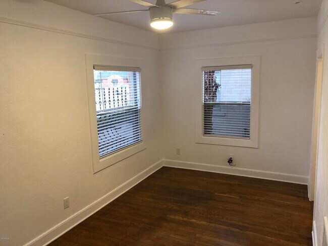 Foto del edificio - 1137 E Palm Ln