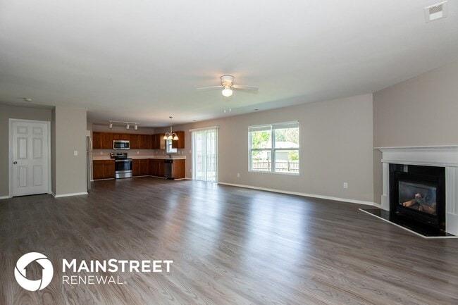 Building Photo - 9810 Bayview Pkwy