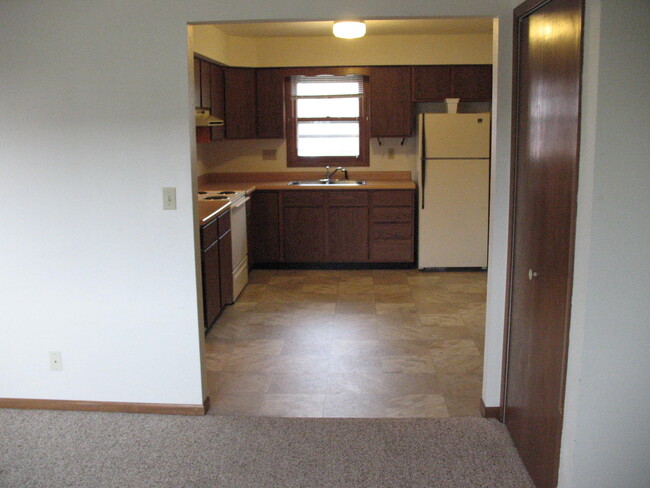 Building Photo - 3105 Mohawk Dr