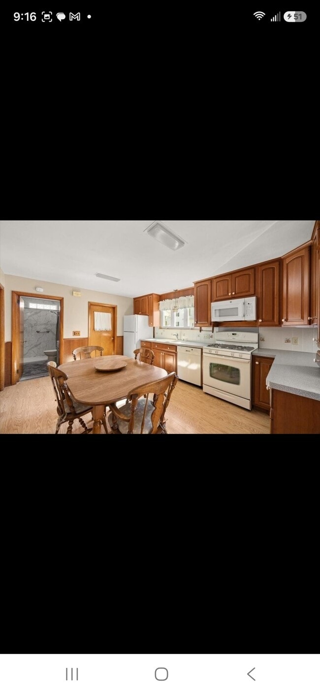 Building Photo - 123 Brooklawn St