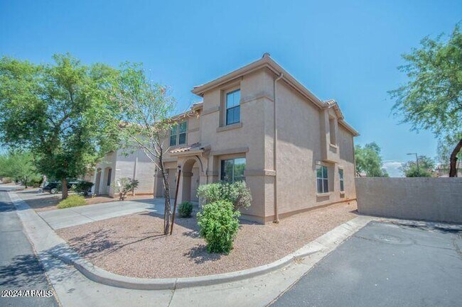 Building Photo - 3683 E Constitution Dr