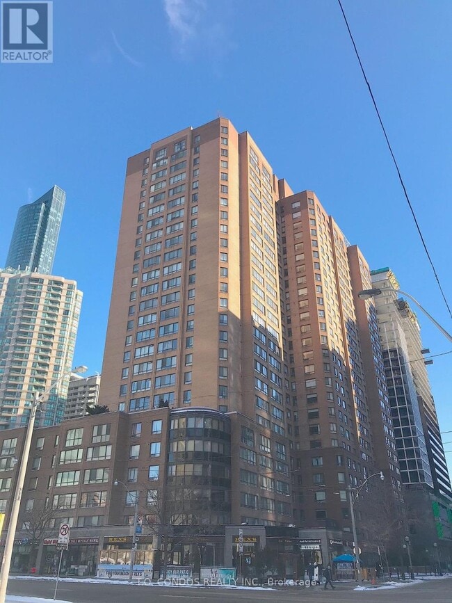 Building Photo - 633 Bay St.