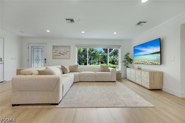 Building Photo - 27098 Harbor Dr