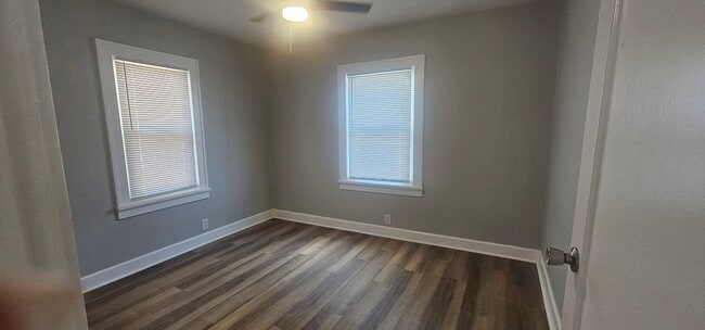 Foto del edificio - 2115 W 8th St