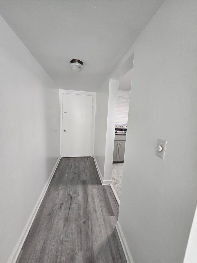 Building Photo - 6503 Winfield Blvd